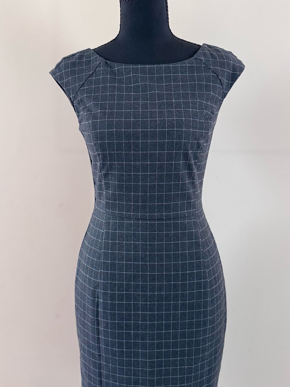 Banana Republic Black and White Windowpane Midi Sheath Dress - Picture 3 of 10